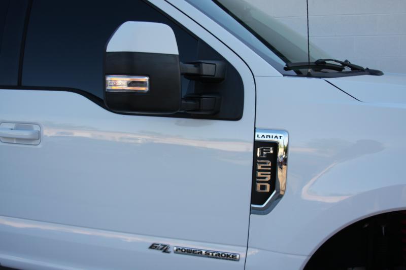 Ford F-250 SD Lariat Crew Cab 4WD 2017