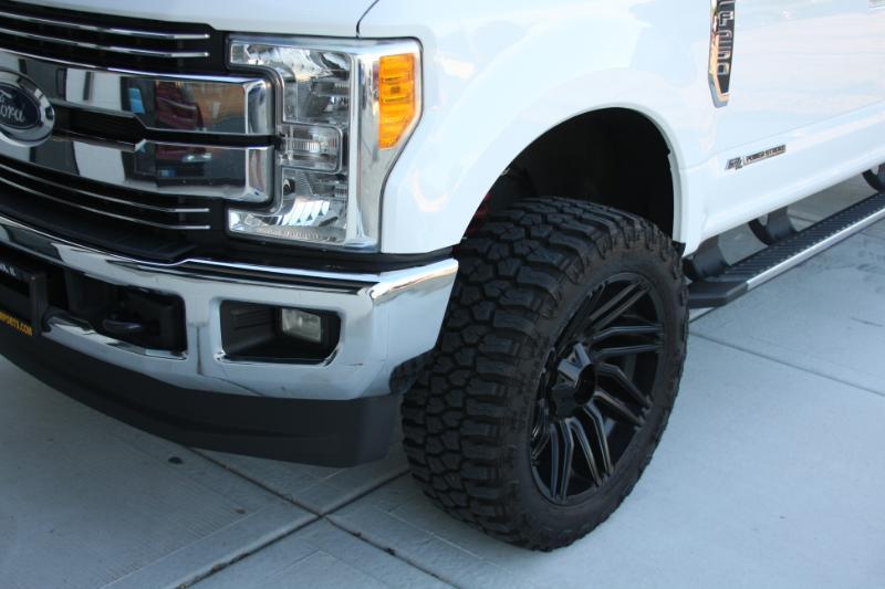Ford F-250 SD Lariat Crew Cab 4WD 2017