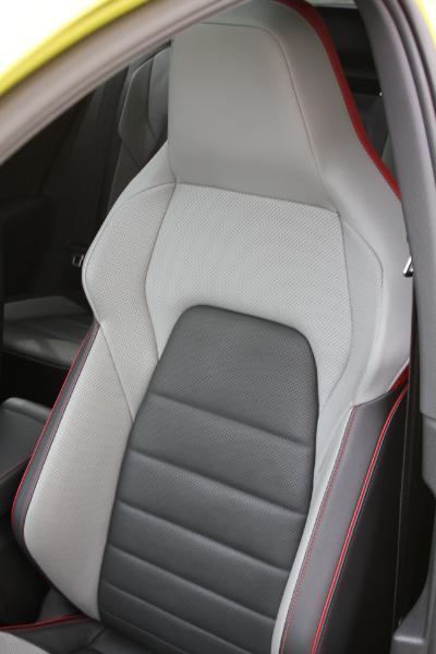 Volkswagen Golf GTI Autobahn 6M 2022