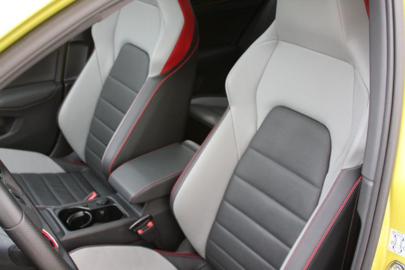 Volkswagen Golf GTI Autobahn 6M 2022