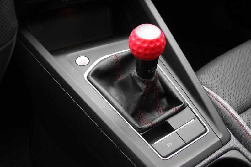 Volkswagen Golf GTI Autobahn 6M 2022