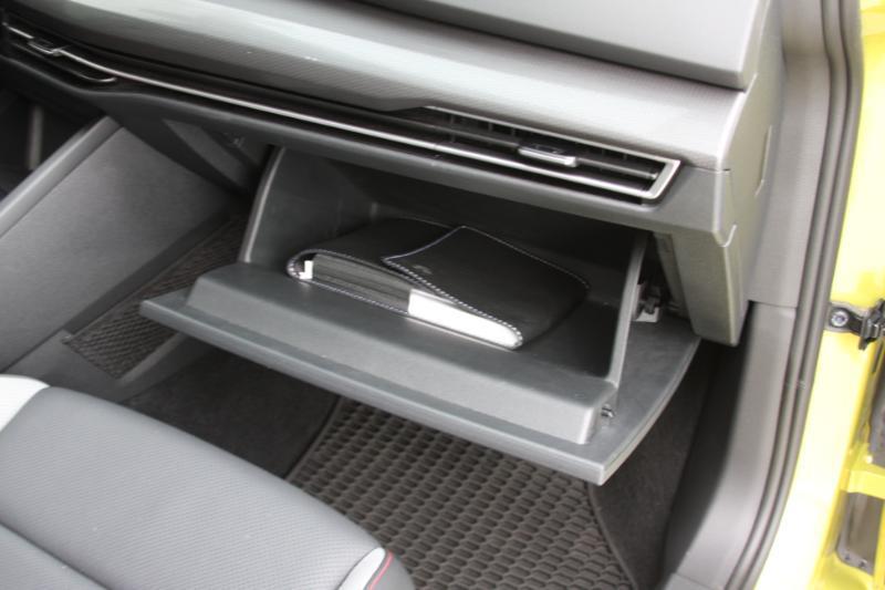 Volkswagen Golf GTI Autobahn 6M 2022