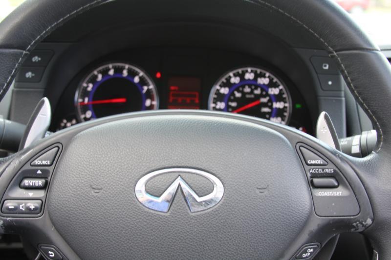 Infiniti G Convertible  2009