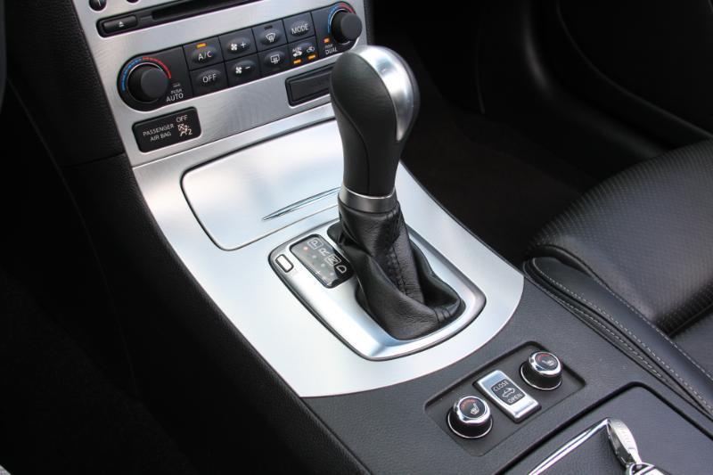 Infiniti G Convertible  2009