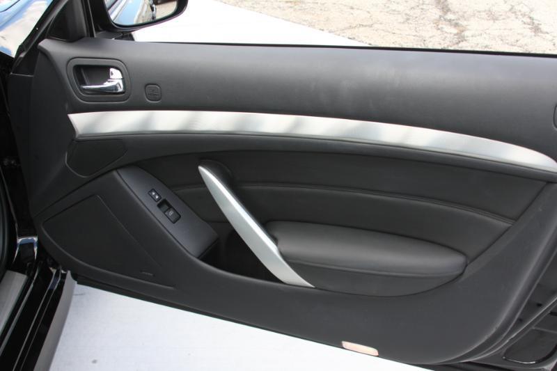 Infiniti G Convertible  2009