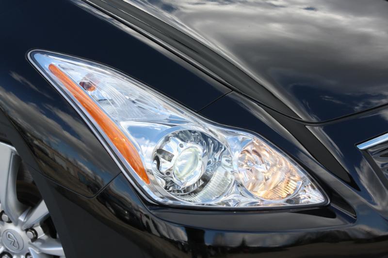 Infiniti G Convertible  2009