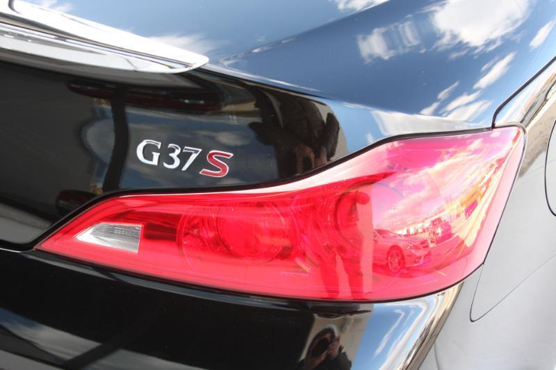 Infiniti G Convertible  2009