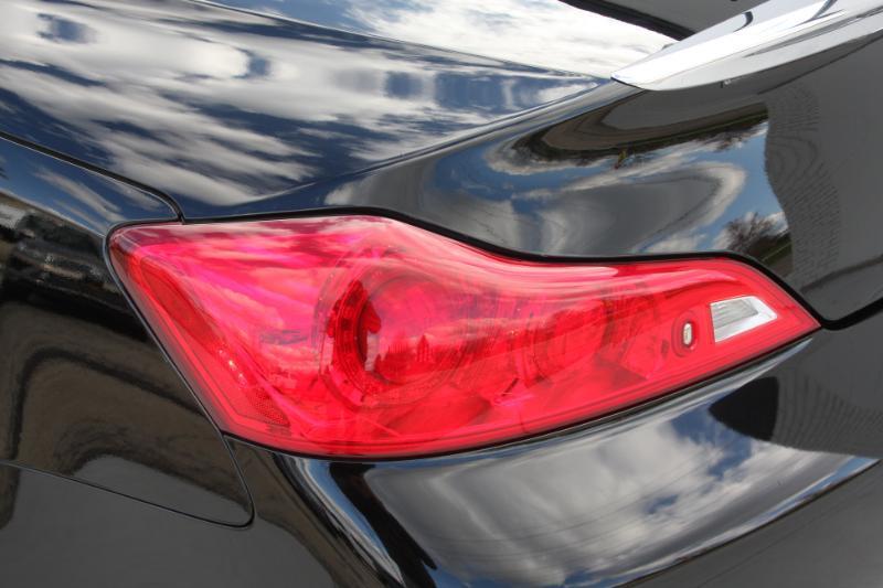 Infiniti G Convertible  2009