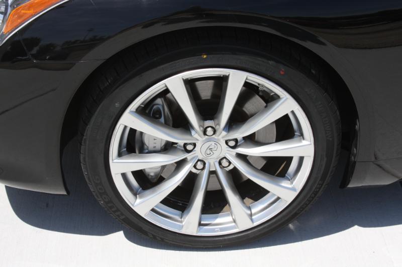 Infiniti G Convertible  2009