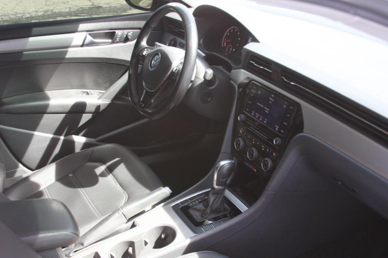 Volkswagen Passat SE 2020