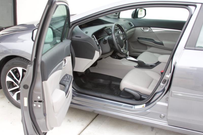 Honda Civic EX-L Sedan 5-Speed AT 2013