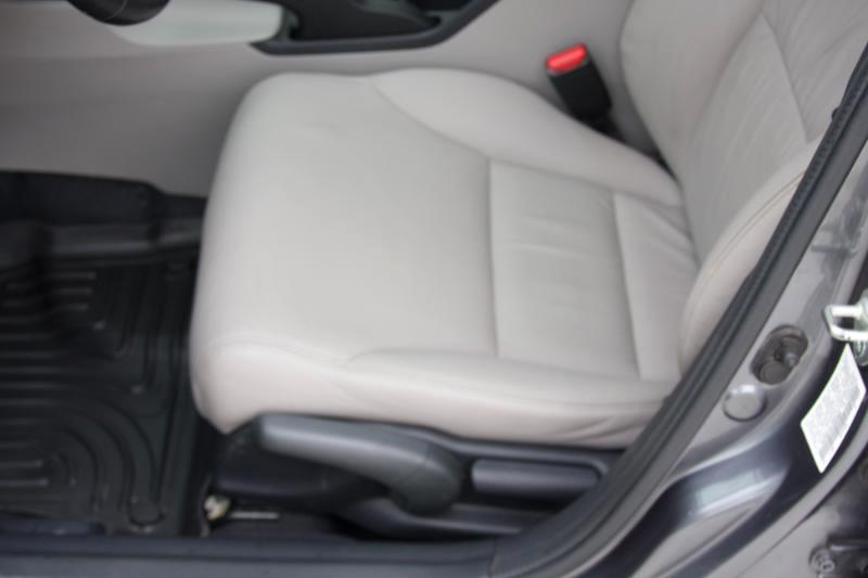 Honda Civic EX-L Sedan 5-Speed AT 2013