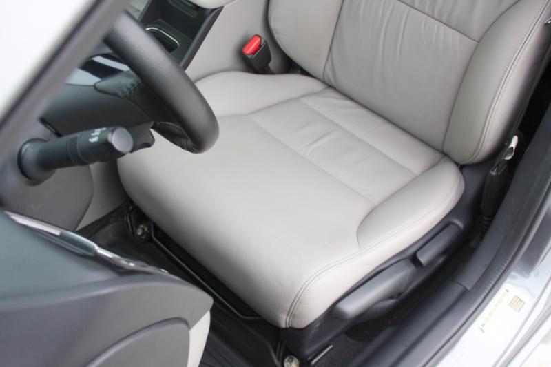 Honda Civic EX-L Sedan 5-Speed AT 2013