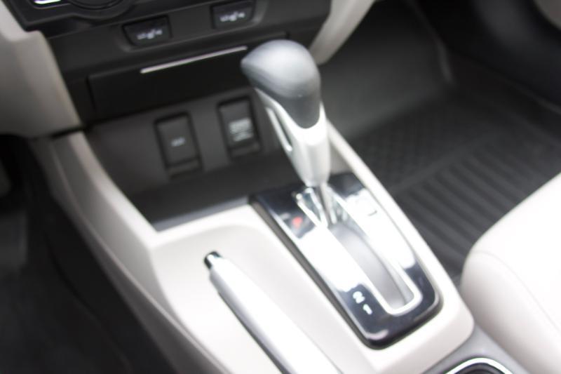 Honda Civic EX-L Sedan 5-Speed AT 2013