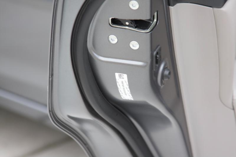 Honda Civic EX-L Sedan 5-Speed AT 2013