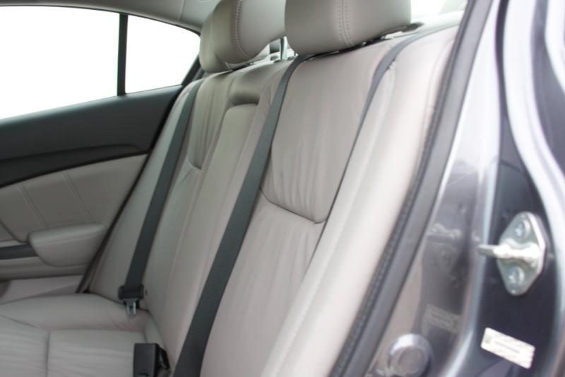 Honda Civic EX-L Sedan 5-Speed AT 2013