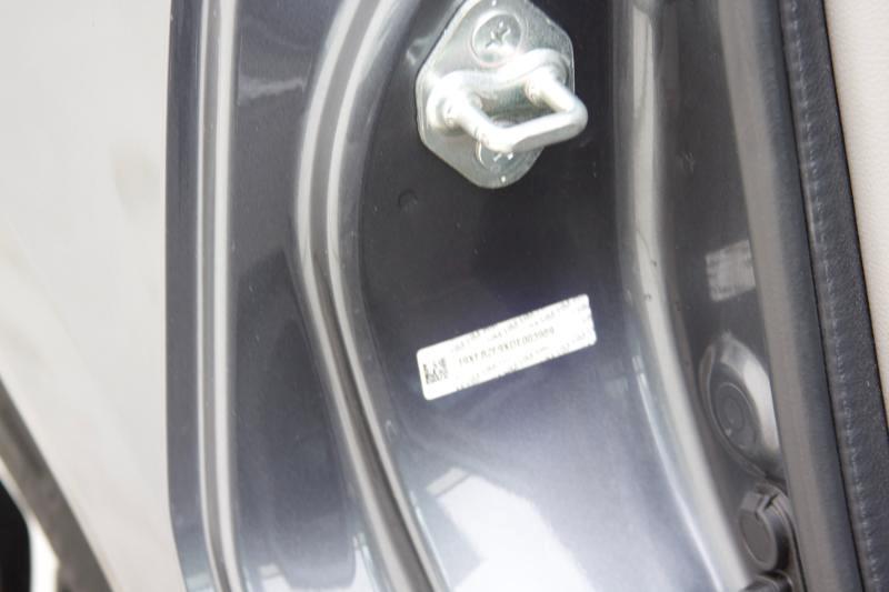 Honda Civic EX-L Sedan 5-Speed AT 2013