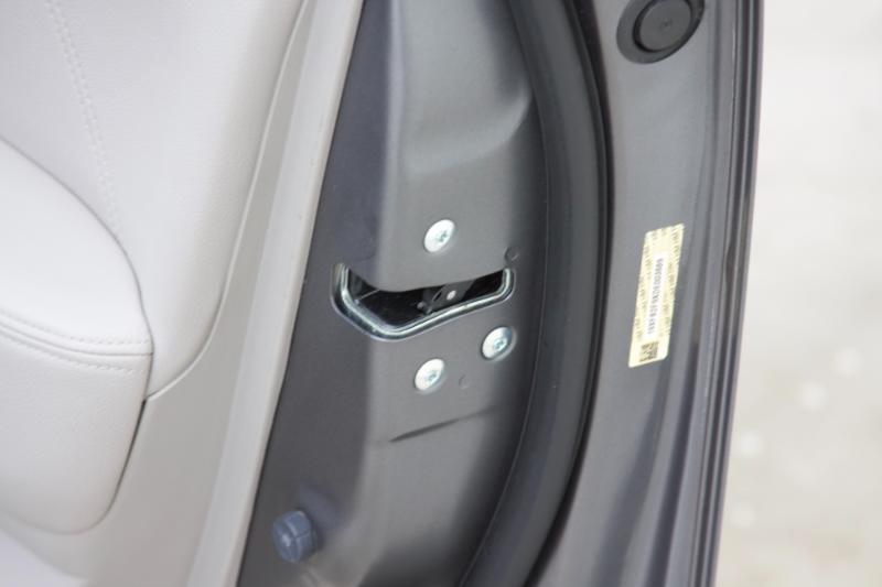 Honda Civic EX-L Sedan 5-Speed AT 2013