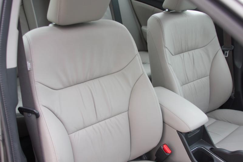 Honda Civic EX-L Sedan 5-Speed AT 2013