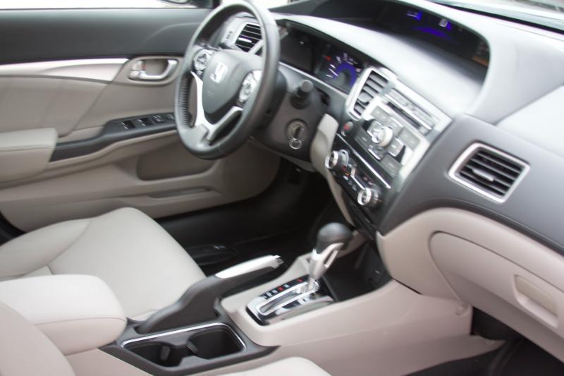 Honda Civic EX-L Sedan 5-Speed AT 2013