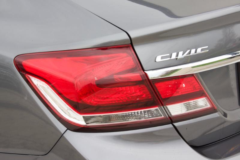 Honda Civic EX-L Sedan 5-Speed AT 2013