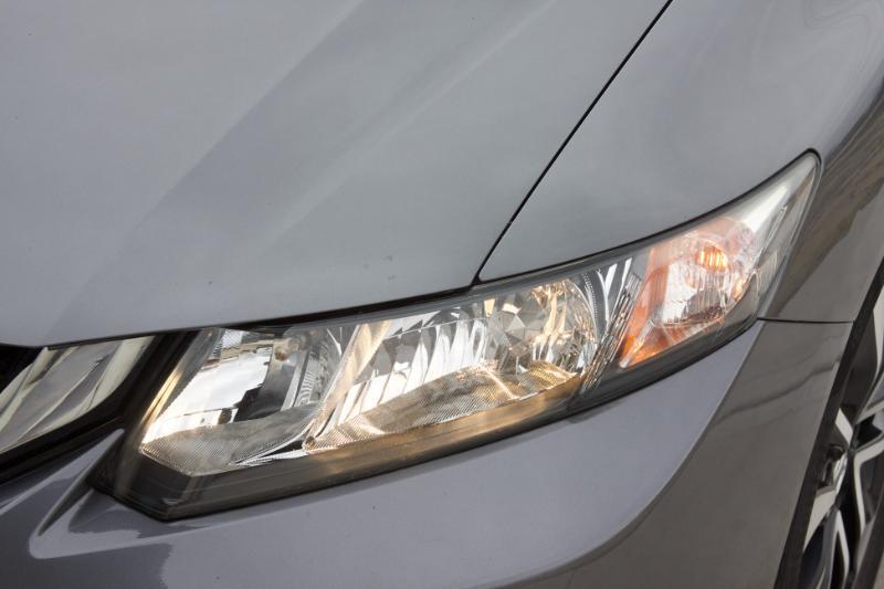 Honda Civic EX-L Sedan 5-Speed AT 2013