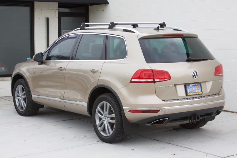 Volkswagen Touareg TDI Sport w/Technology 2016