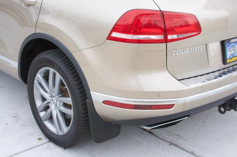 Volkswagen Touareg TDI Sport w/Technology 2016