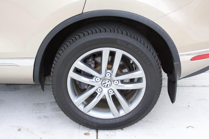 Volkswagen Touareg TDI Sport w/Technology 2016