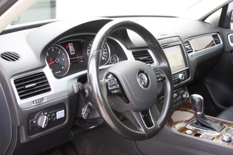 Volkswagen Touareg TDI Sport w/Technology 2016