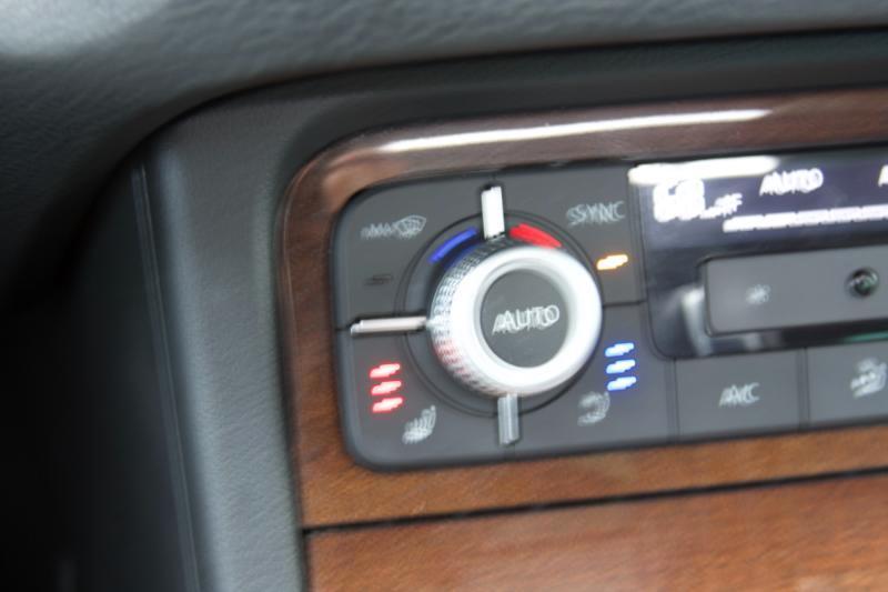 Volkswagen Touareg TDI Sport w/Technology 2016