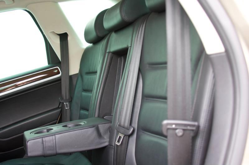 Volkswagen Touareg TDI Sport w/Technology 2016