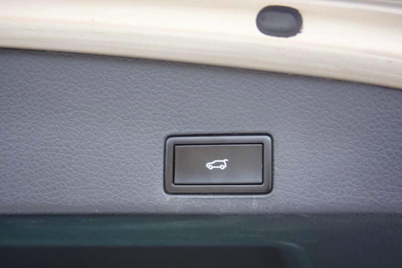 Volkswagen Touareg TDI Sport w/Technology 2016