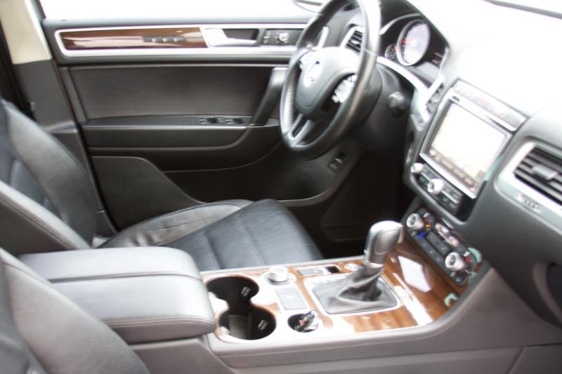 Volkswagen Touareg TDI Sport w/Technology 2016