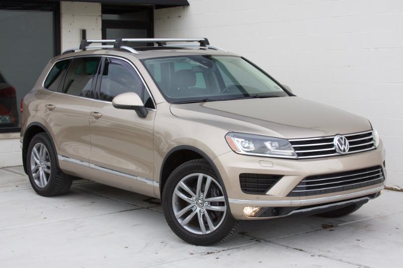 Volkswagen Touareg TDI Sport w/Technology 2016