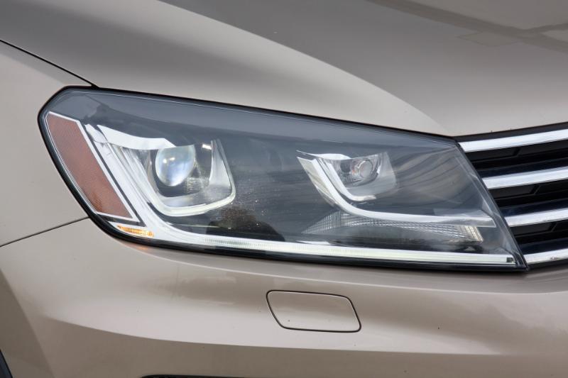 Volkswagen Touareg TDI Sport w/Technology 2016