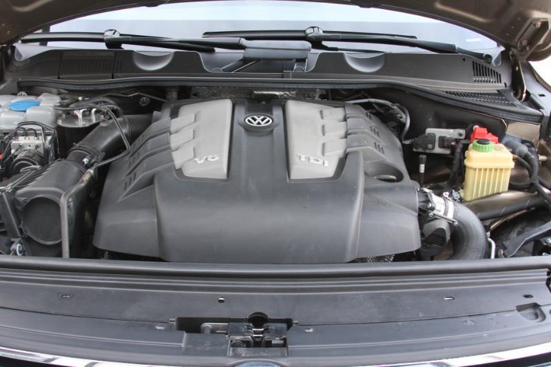 Volkswagen Touareg TDI Sport w/Technology 2016