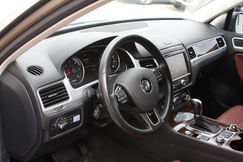 Volkswagen Touareg  2016