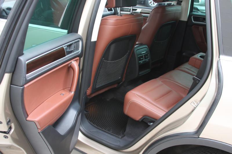 Volkswagen Touareg  2016