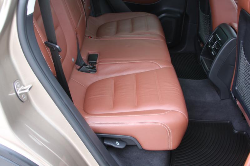 Volkswagen Touareg  2016