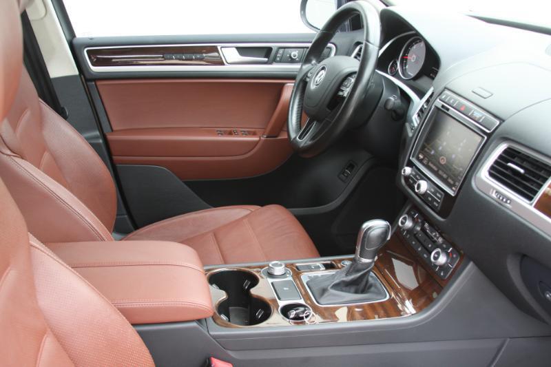 Volkswagen Touareg  2016
