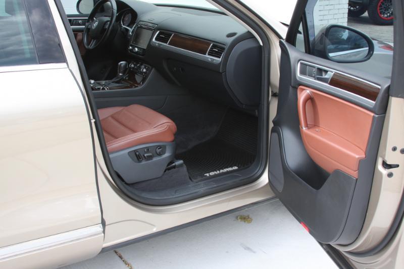 Volkswagen Touareg  2016