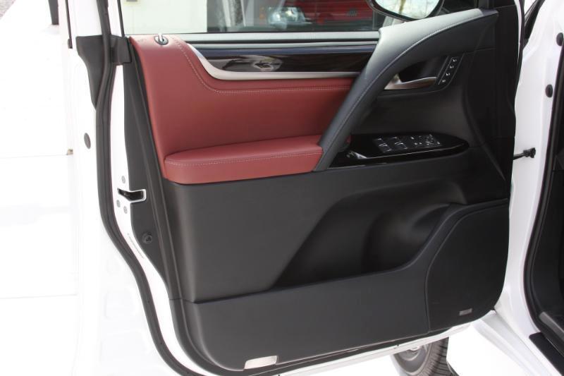 Lexus LX 570 Sport Utility 2016