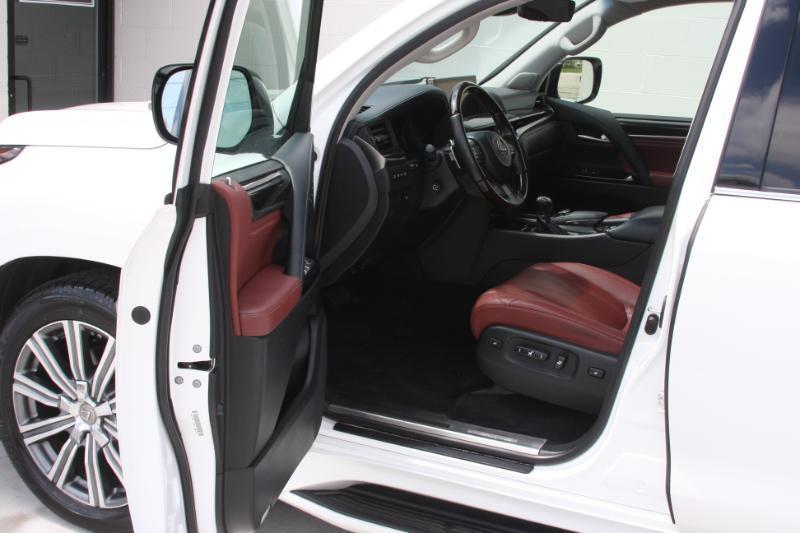 Lexus LX 570 Sport Utility 2016