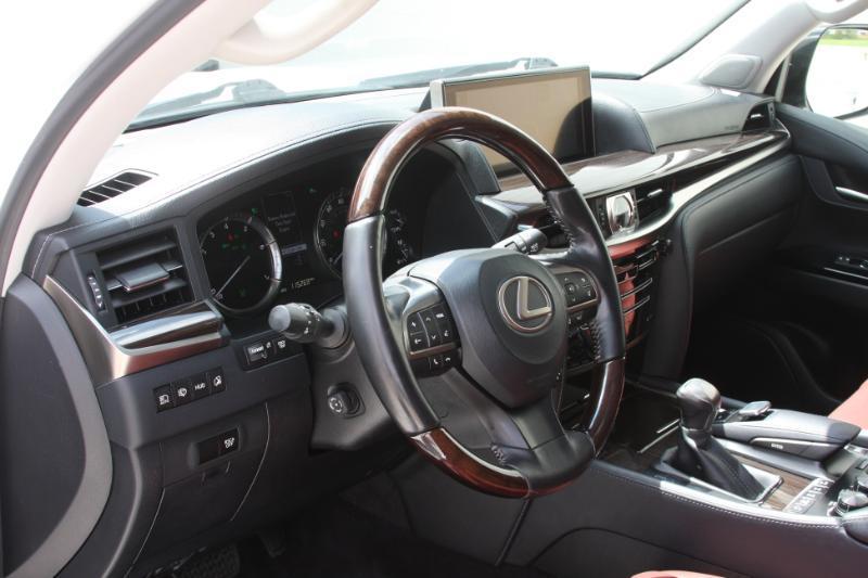 Lexus LX 570 Sport Utility 2016