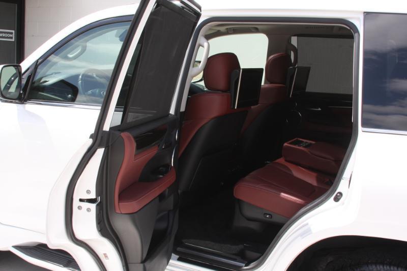 Lexus LX 570 Sport Utility 2016