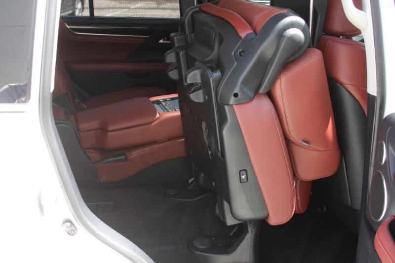 Lexus LX 570 Sport Utility 2016