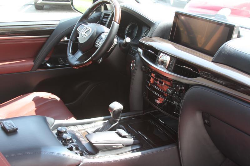 Lexus LX 570 Sport Utility 2016