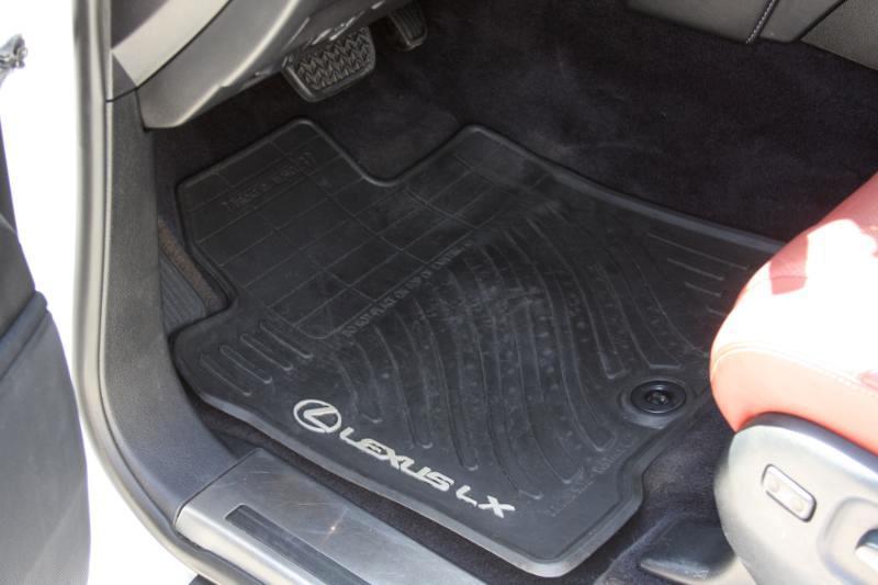 Lexus LX 570 Sport Utility 2016