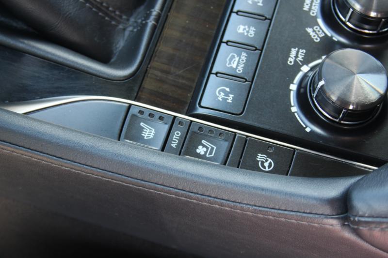 Lexus LX 570 Sport Utility 2016